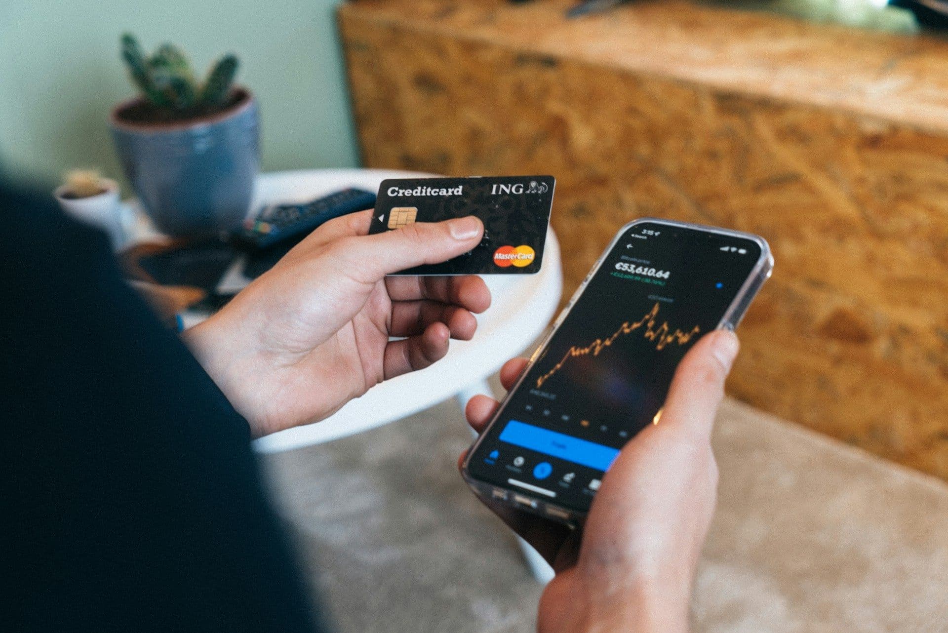 Mastercard MoonPay stablecoin card